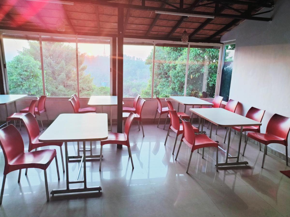 Red Stone Villas Coorg Madikeri Kültér fotó